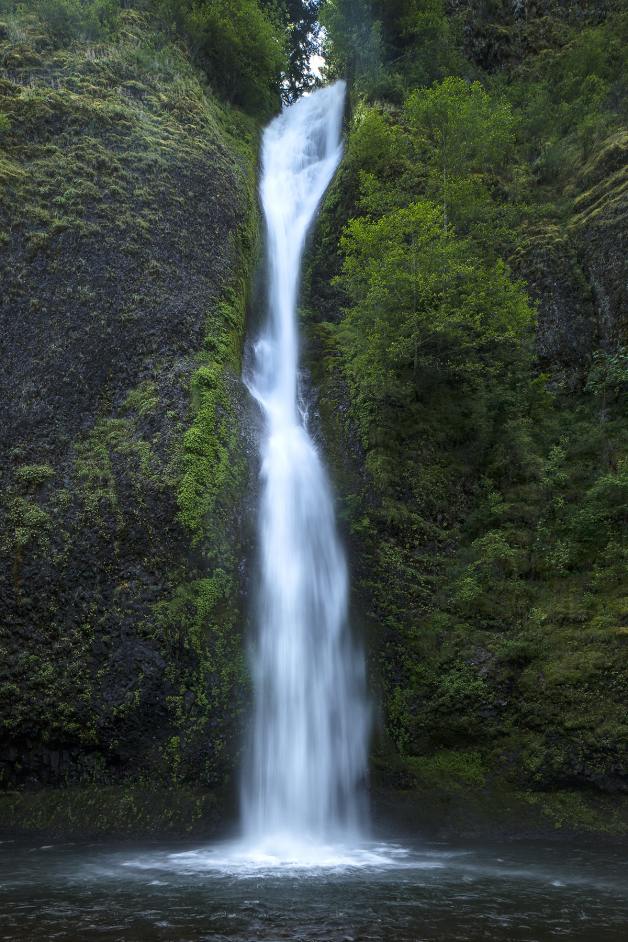 _1DX3048HorsetailFalls.jpg